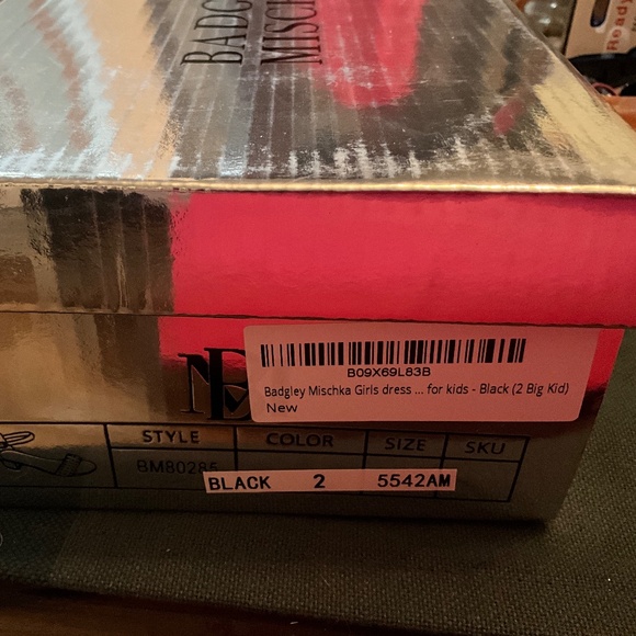 Badgley Mischka Girl’s Formal Shoes, Size 2 (Big Girl) - Picture 6 of 6